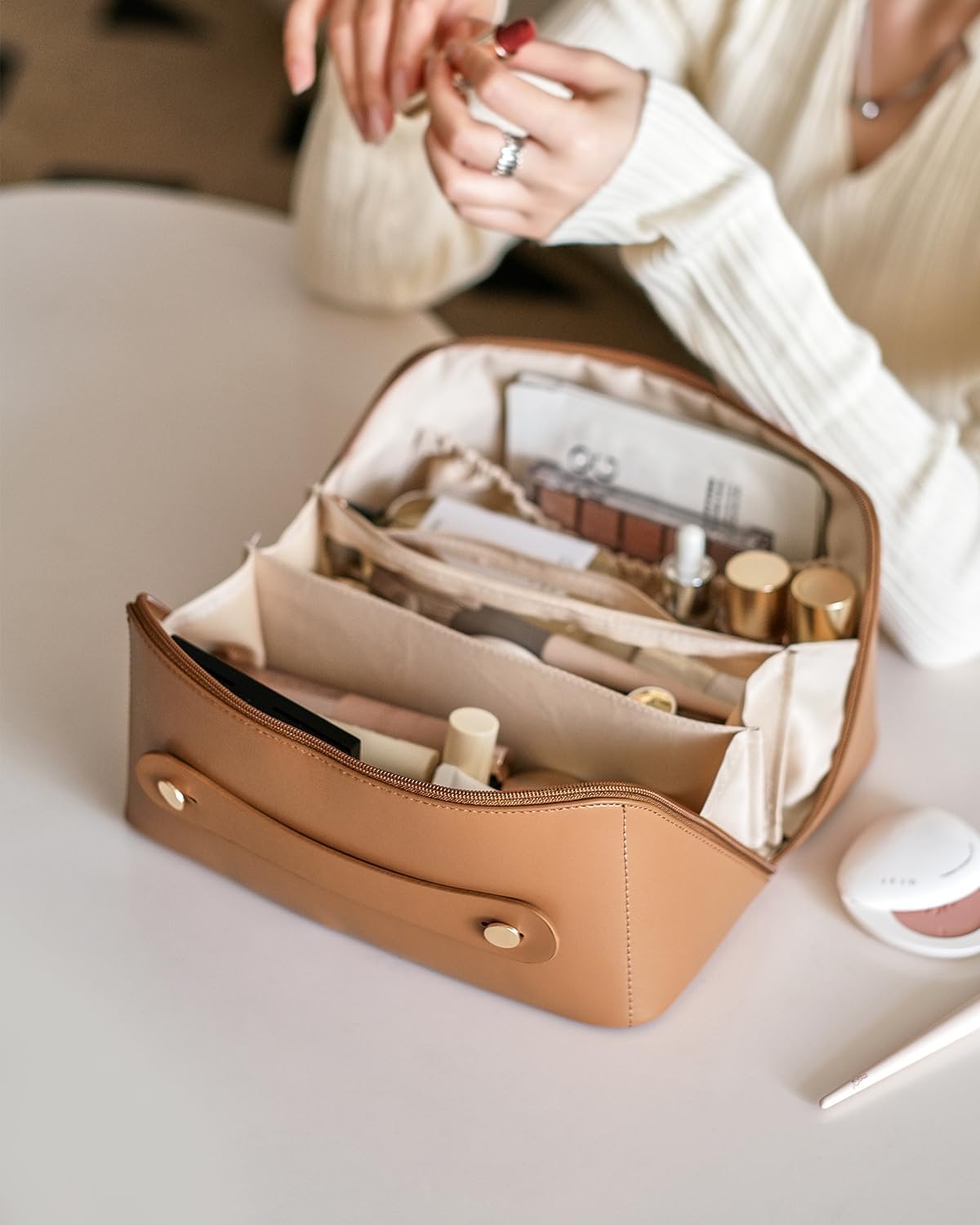 EACHY Travel Makeup Bag for Women, PU Leather Cosmetic Bag, Brown, Large - Image 8